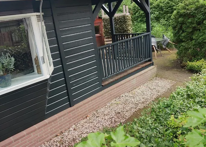 Private Big Garden Double With Outside Hottub And Barrelsauna, Woodside, Nature *